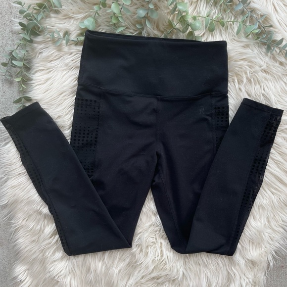 Good American Ascending Dot Pocket Leggings - Picture 2 of 6